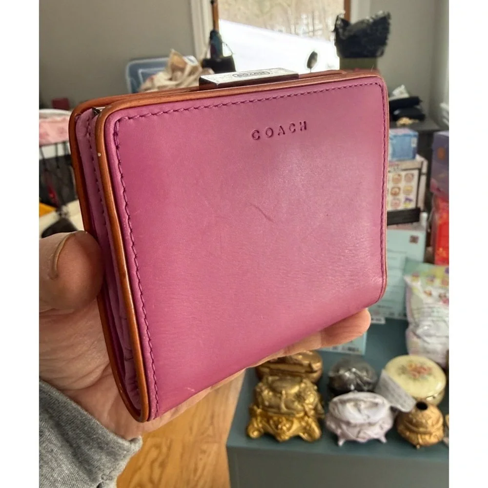 Coach Pink Leather Kisslock Bifold Wallet with Tan Trim‎ and Silver Hardware